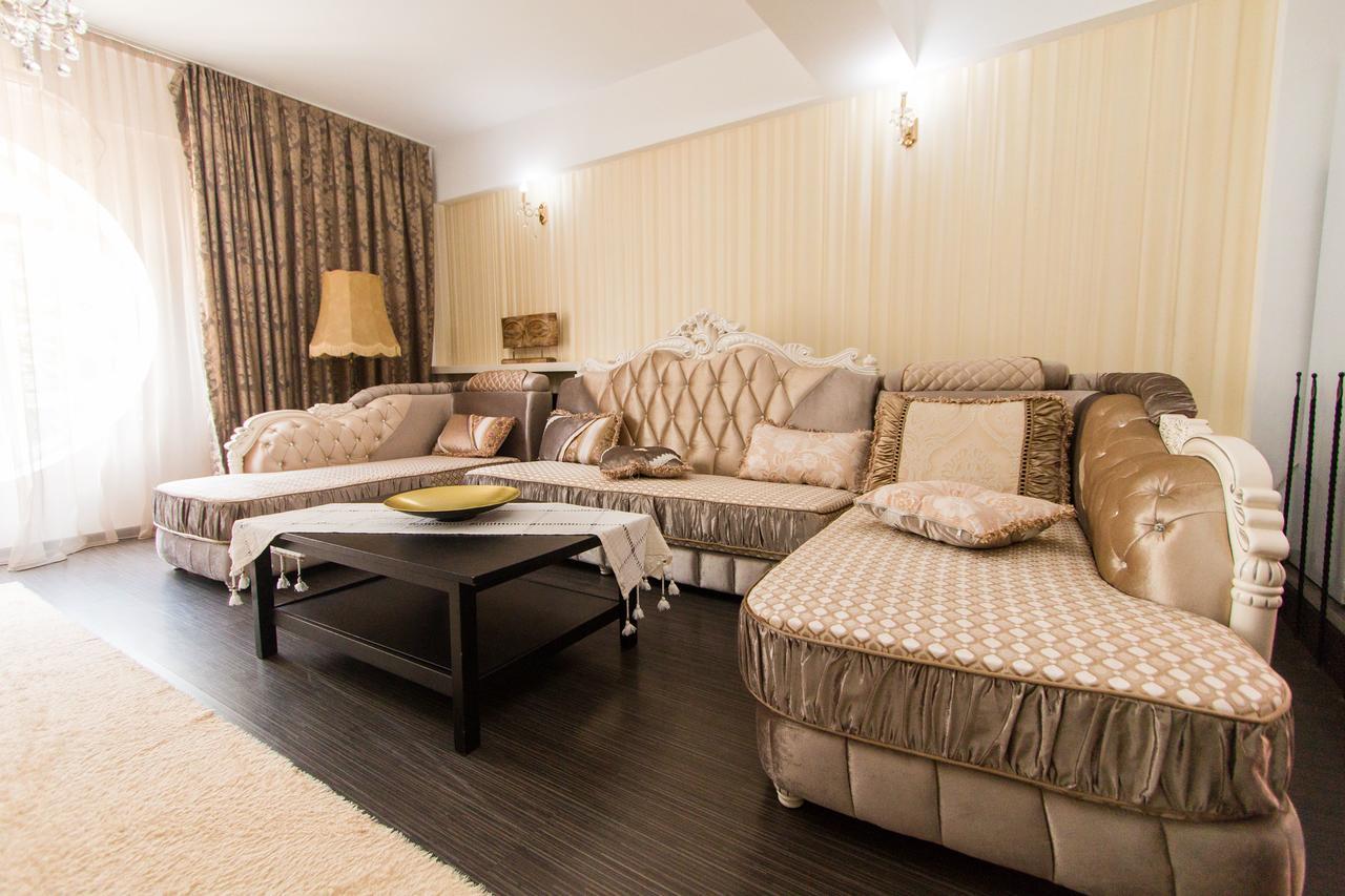Hotel Jolie Apartments Galaţi エクステリア 写真